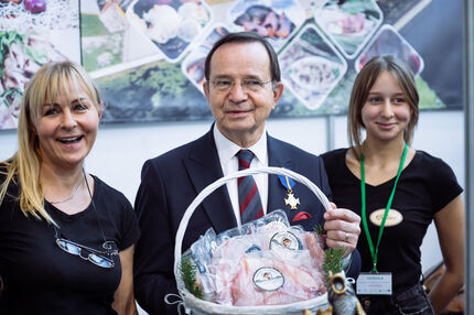  Marszałek Władysław Ortyl zwiedza stoiska